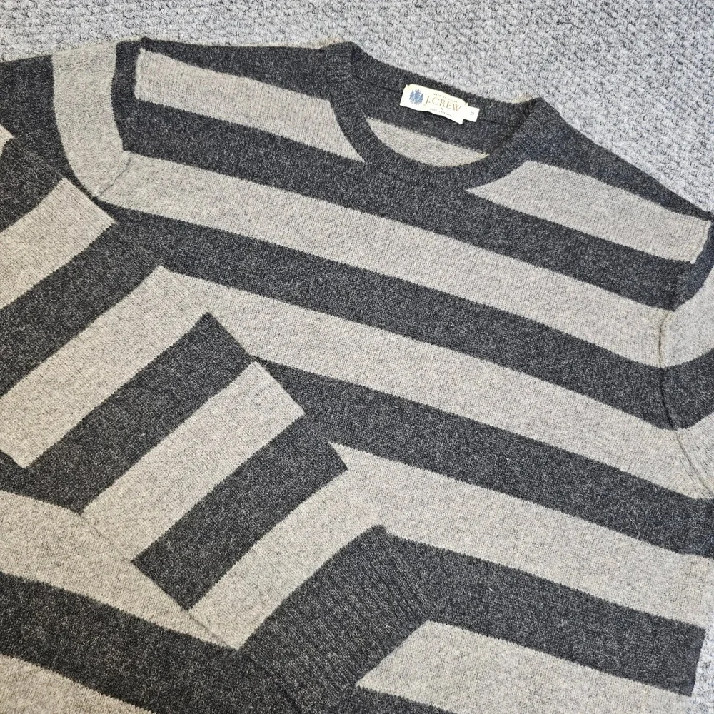 J‎ Crew Striped Crew Neck Lambswool Sweater Charcoal Gray Beige Mens Size Medium